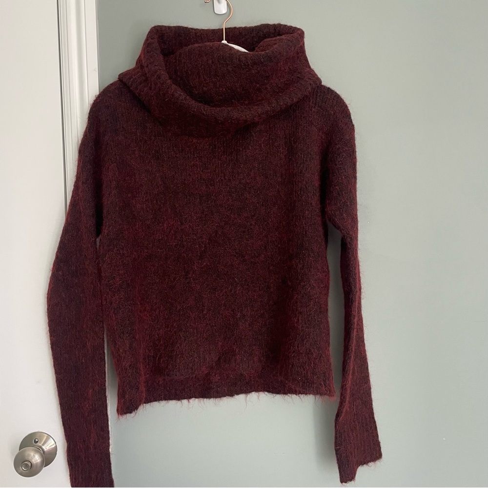 Alice + Olivia Gavin Cowl-Neck Pullover Fuzzy Wool Sweater – Maroon Red Small - Picture 4 of 14
